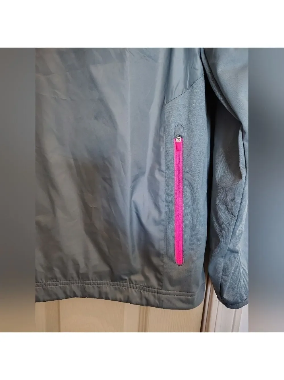 Nike Golf 1/4 Zip Jacket  With Gray Pink Pockets